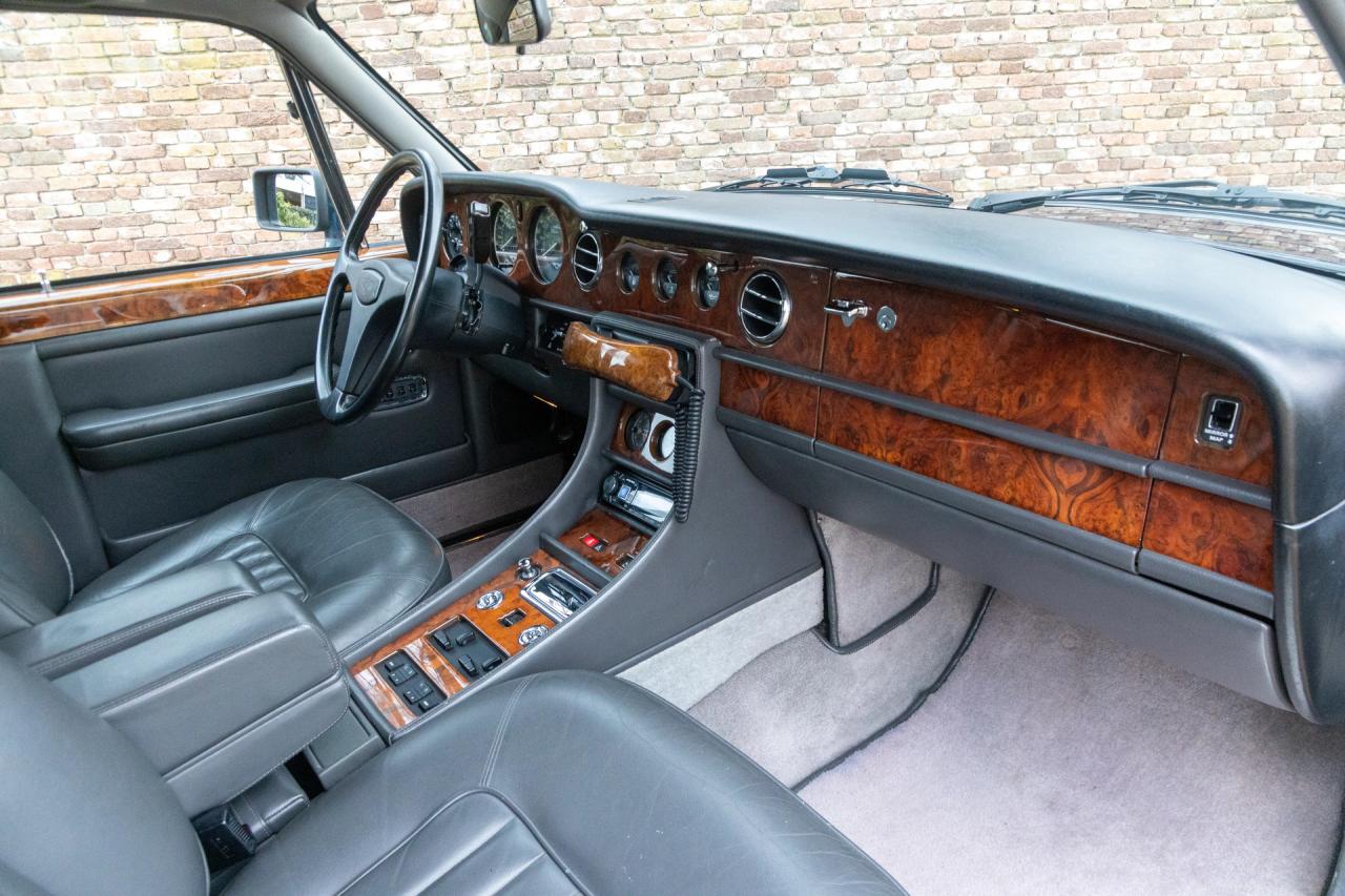 1989 Bentley Turbo R Saloon &ldquo;Service at Jack Barclay&rdquo;