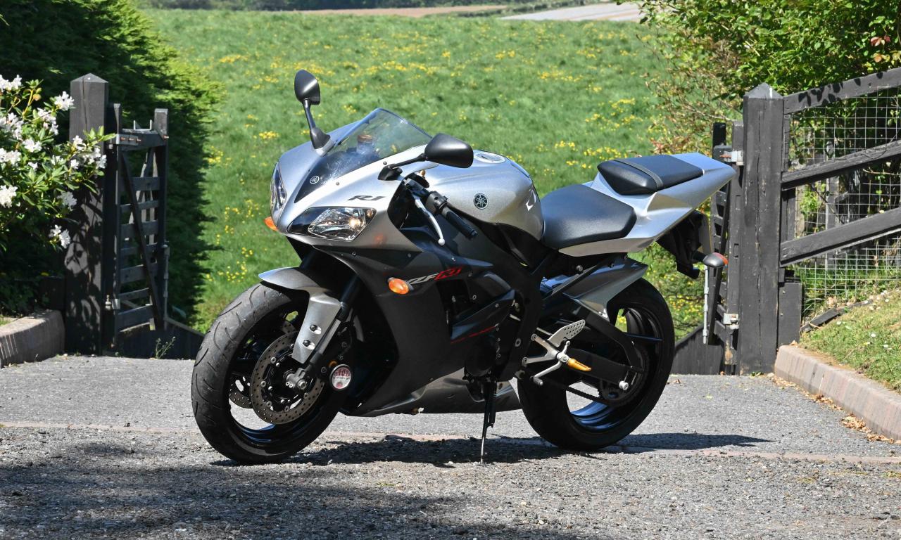 2002 Yamaha YZF-R1