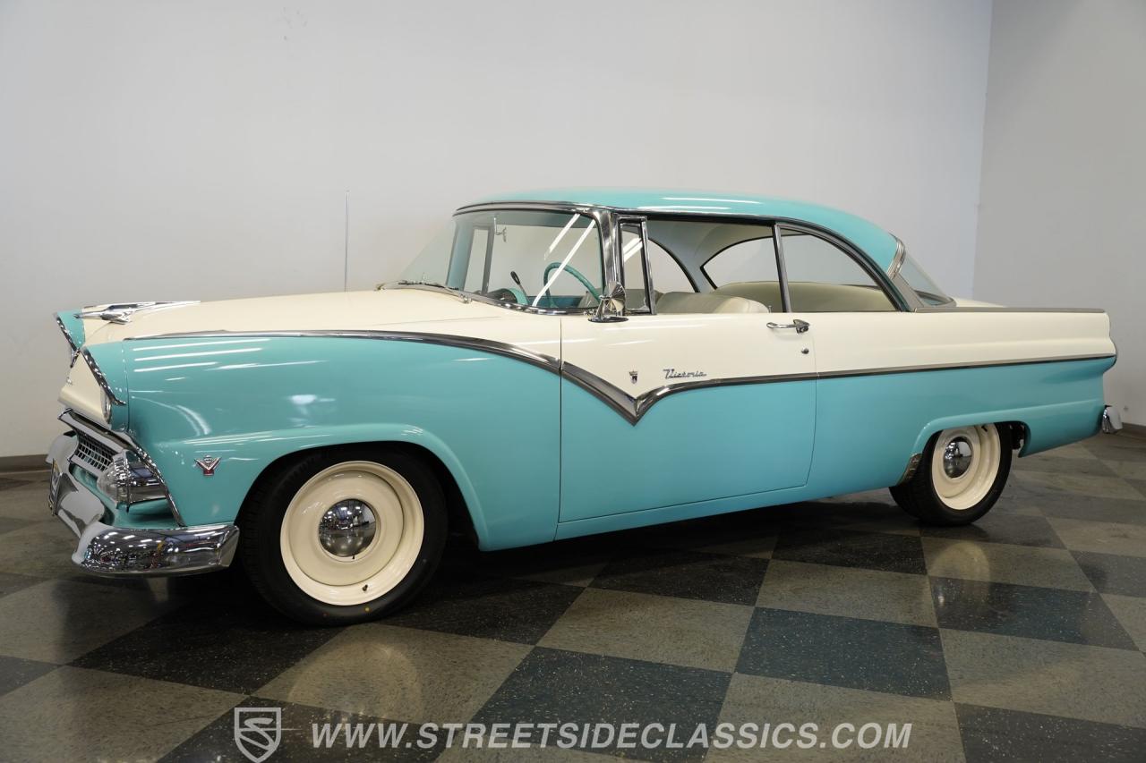 1955 Ford Victoria