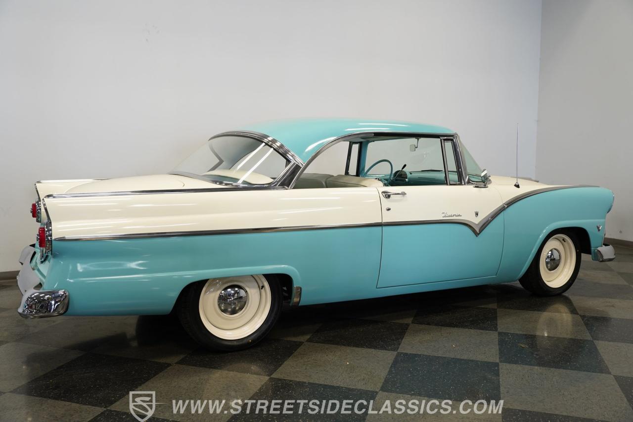 1955 Ford Victoria