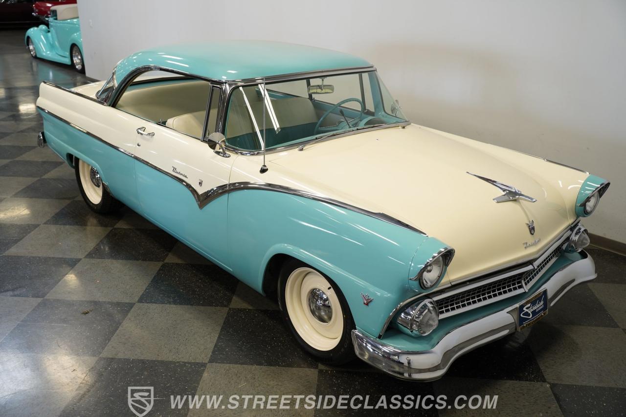 1955 Ford Victoria