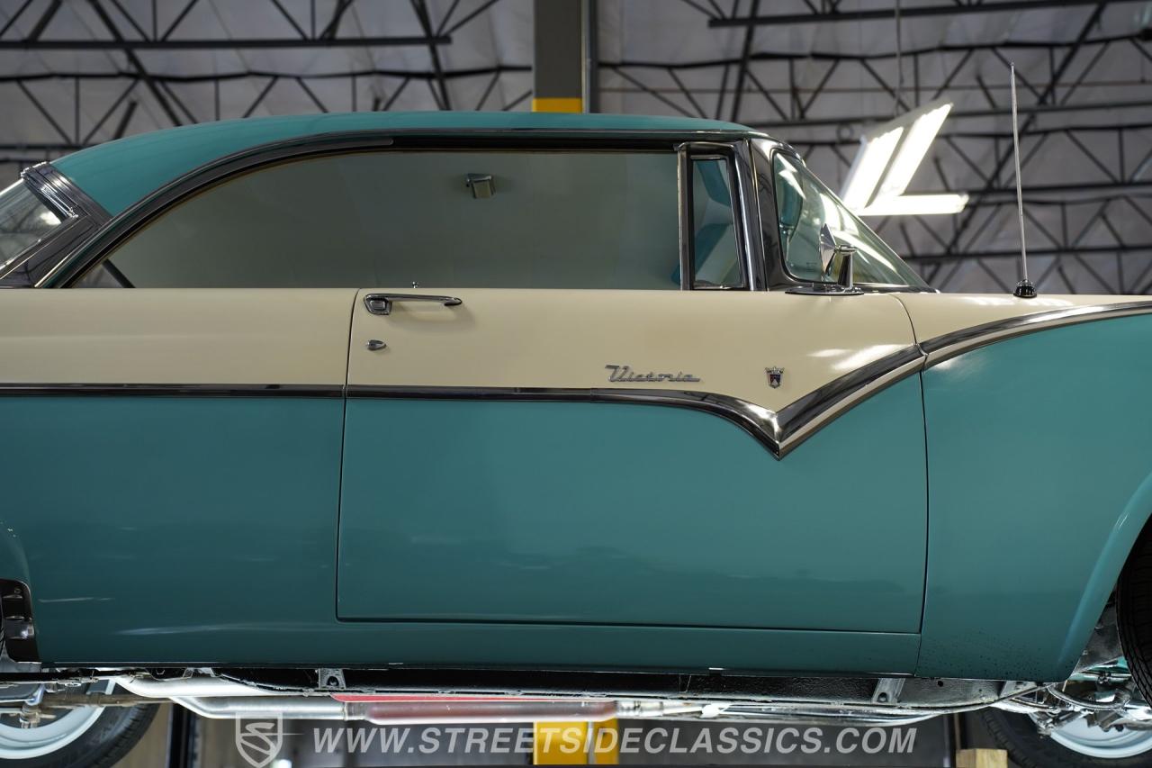 1955 Ford Victoria