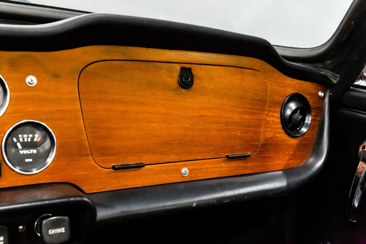 1975 Triumph TR6  OVERDRIVE