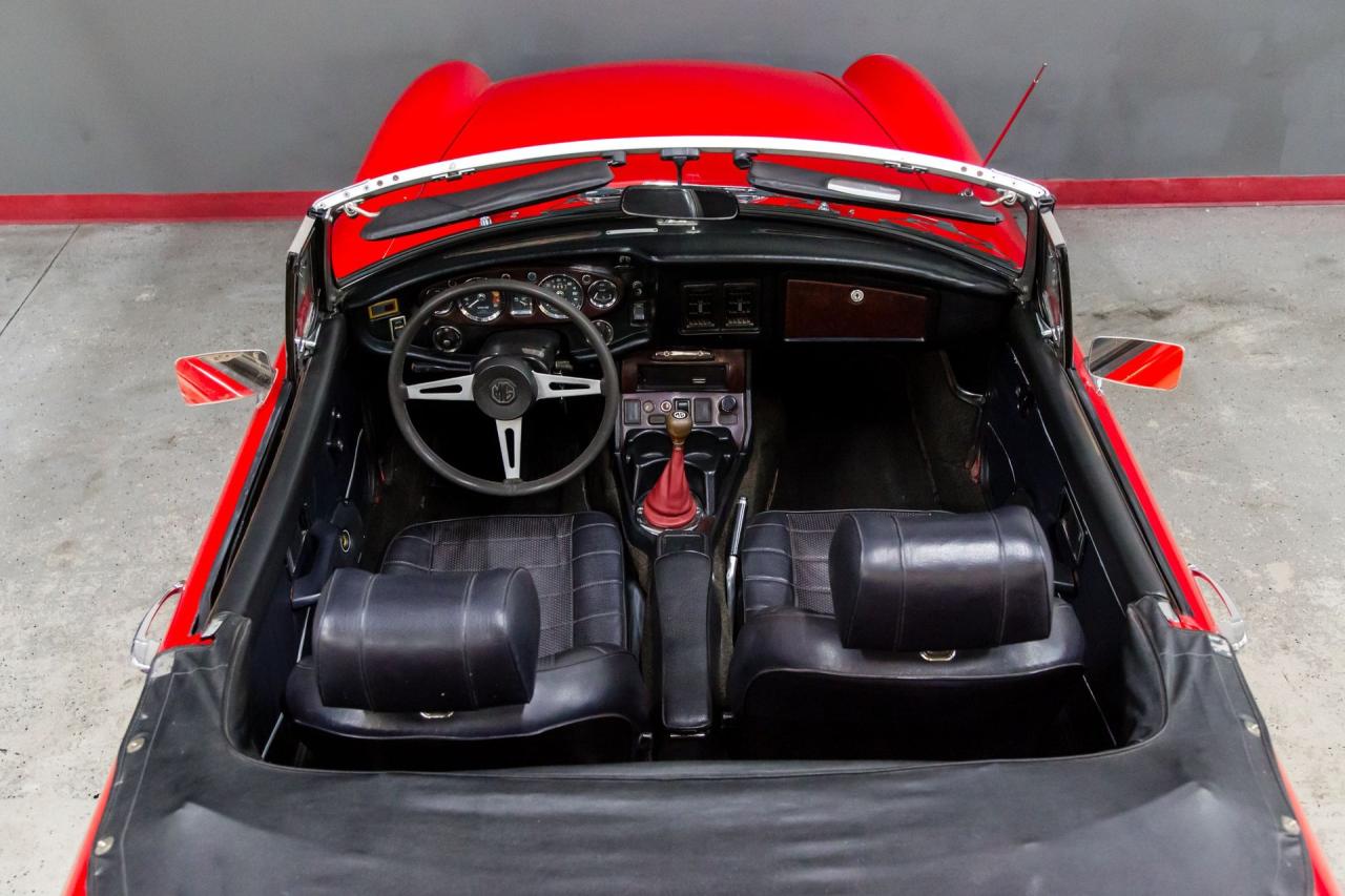 1973 MG B Roadster