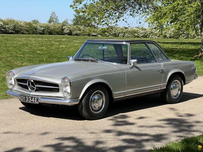 1967 Mercedes - Benz 230SL