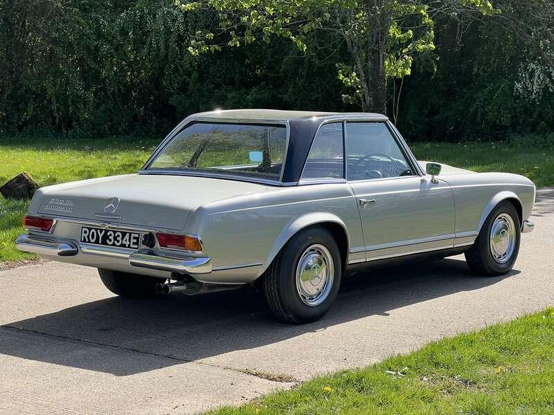 1967 Mercedes - Benz 230SL
