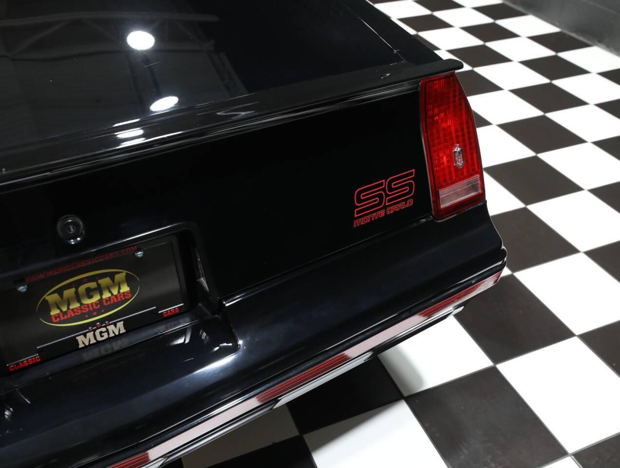 1988 Chevrolet Monte Carlo