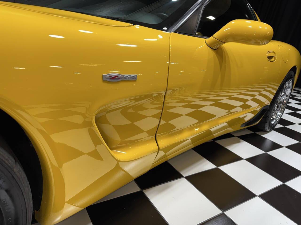 2004 Chevrolet Corvette