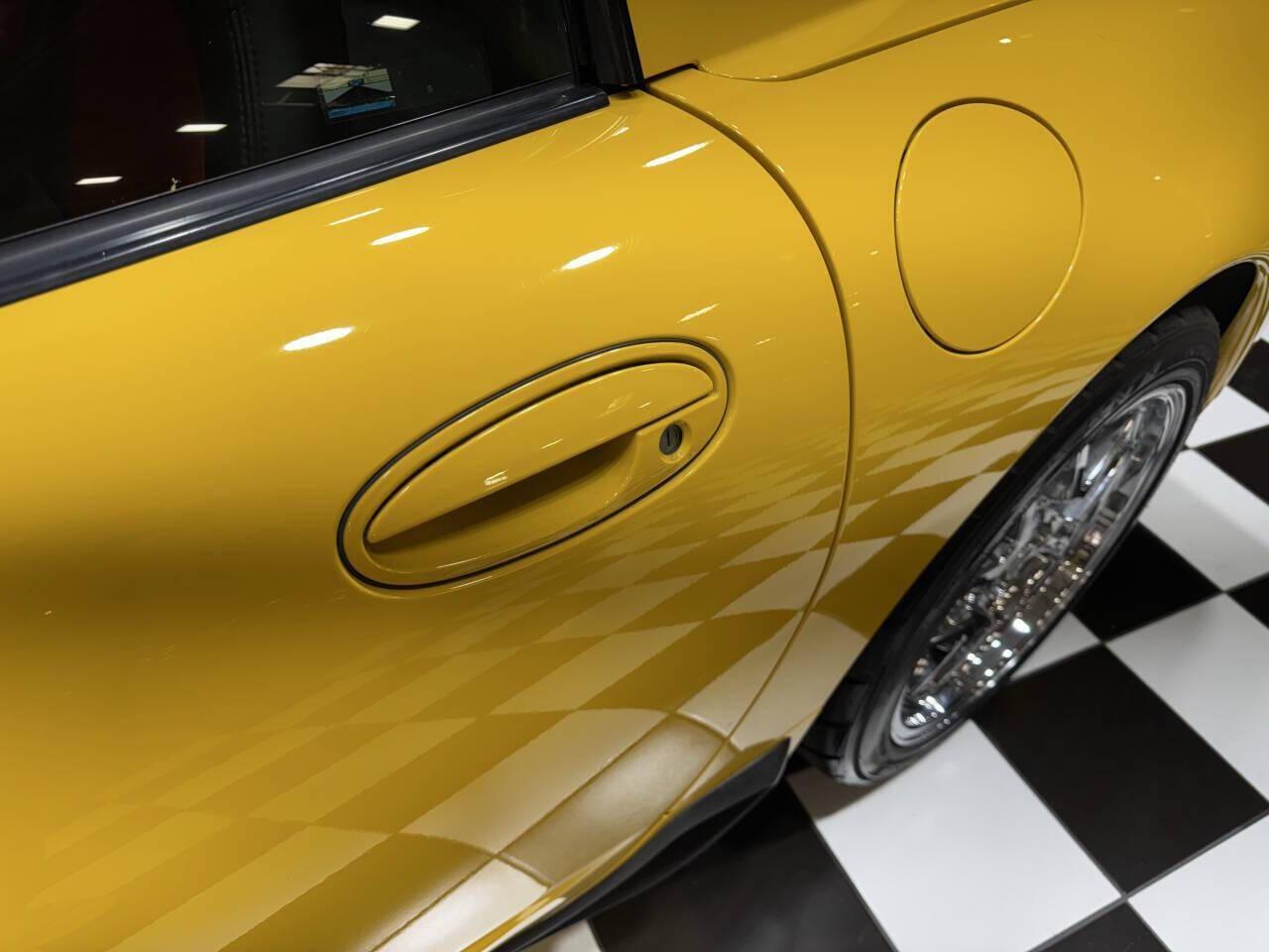 2004 Chevrolet Corvette