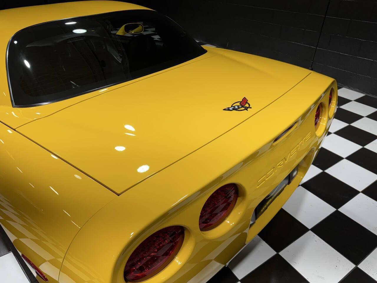 2004 Chevrolet Corvette