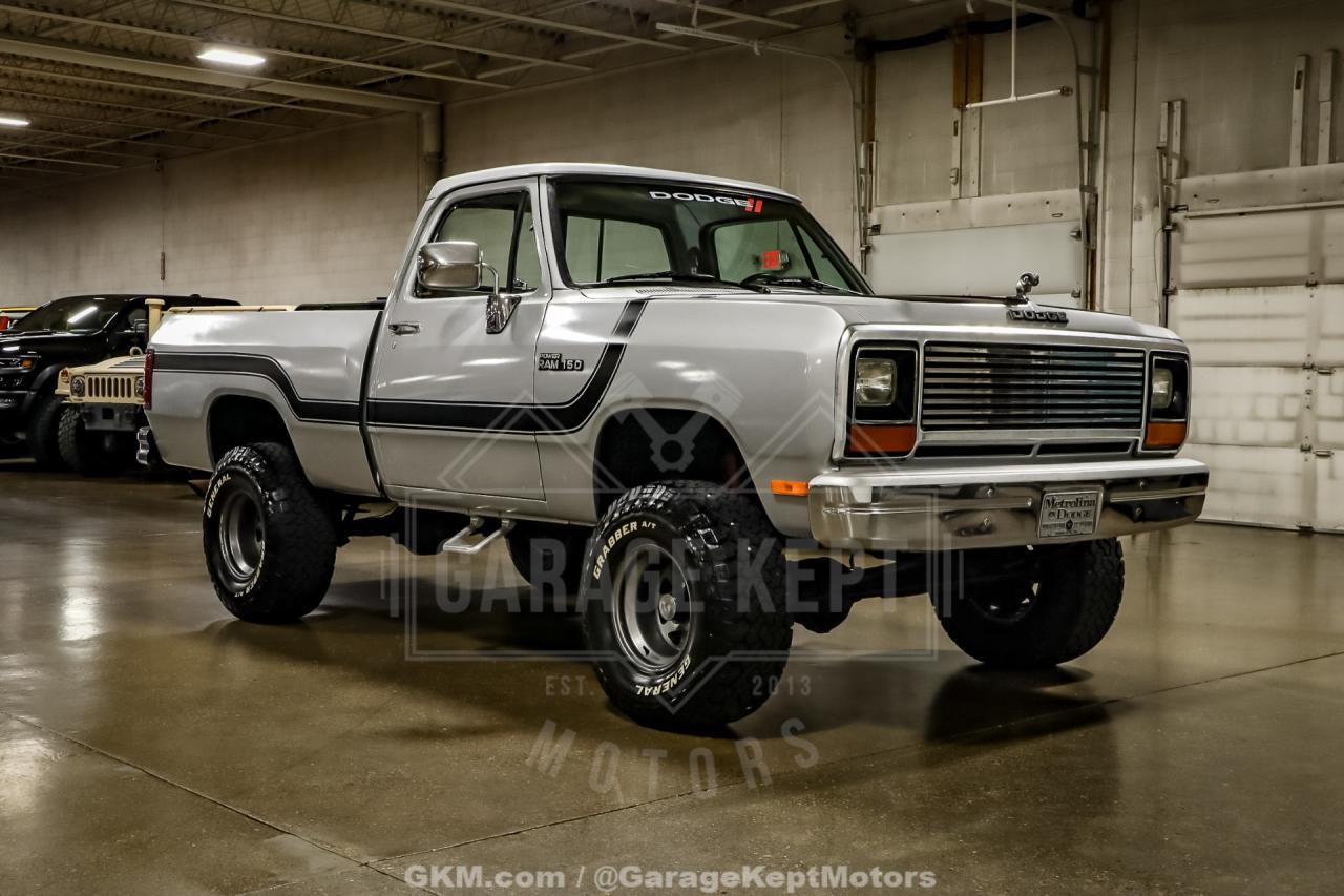 1986 Dodge RAM 100