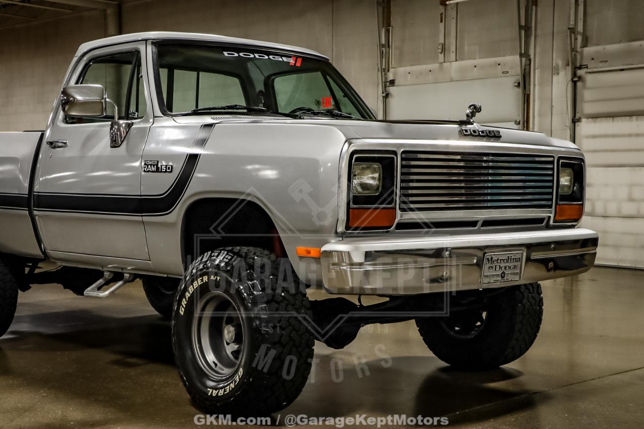 1986 Dodge RAM 100