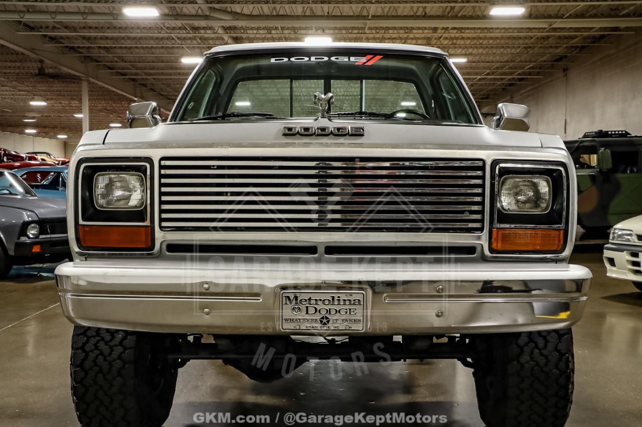 1986 Dodge RAM 100