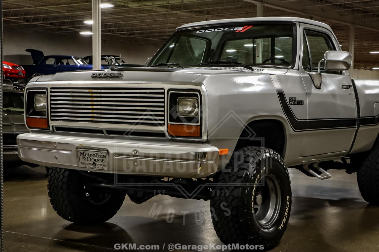 1986 Dodge RAM 100