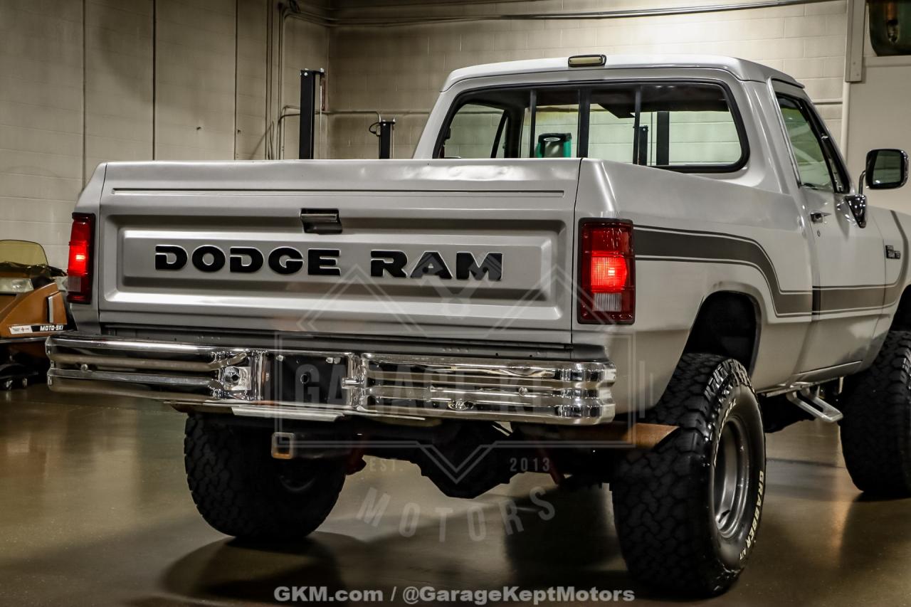 1986 Dodge RAM 100