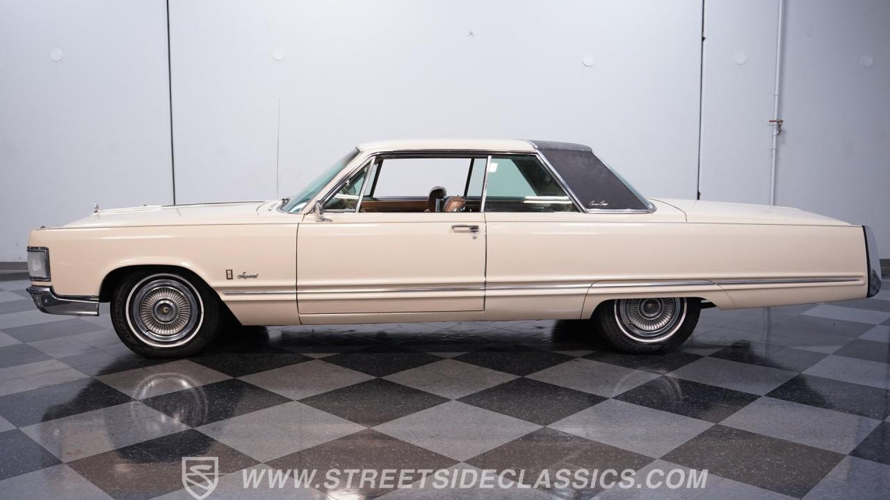 1967 Chrysler Imperial Crown