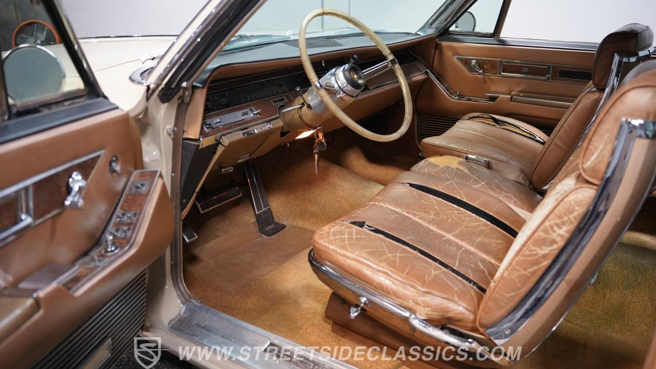 1967 Chrysler Imperial Crown