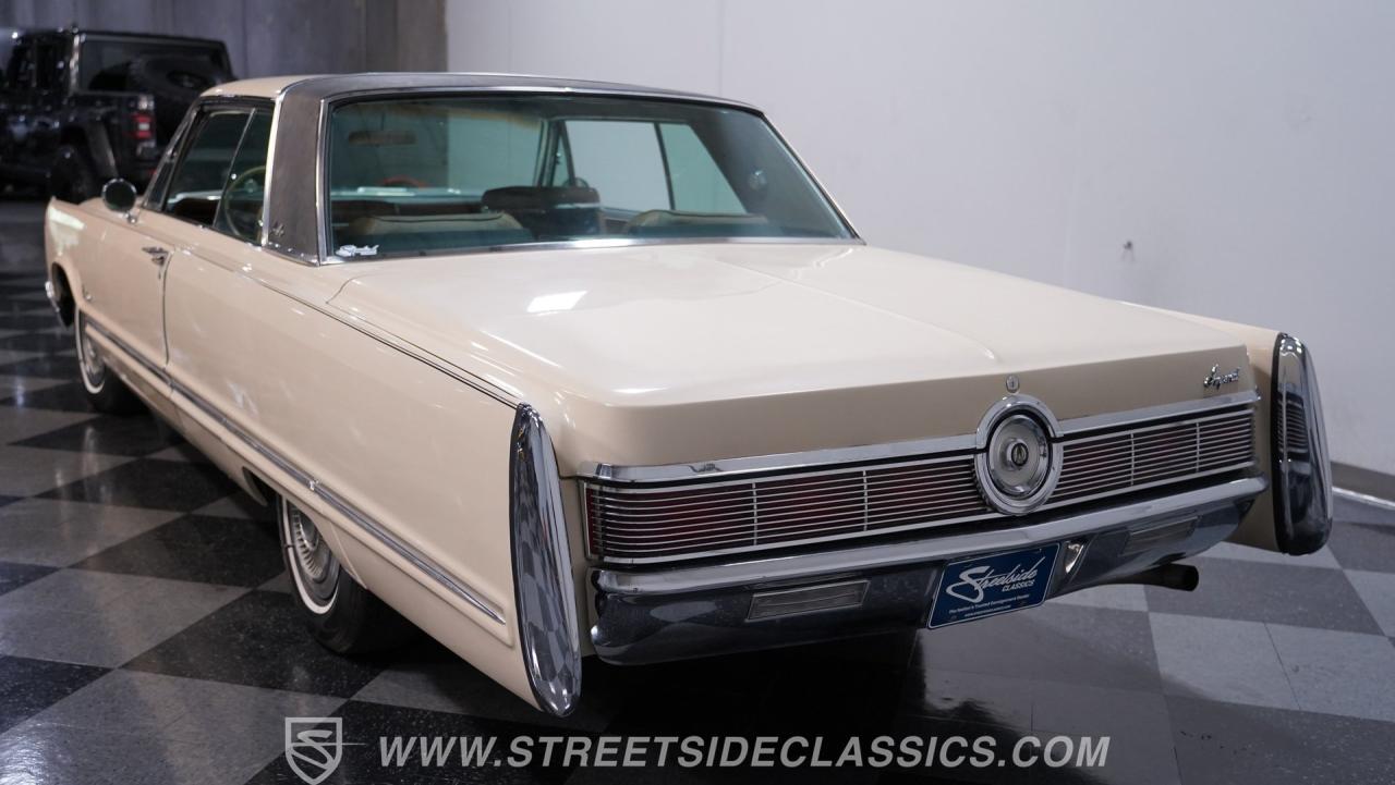 1967 Chrysler Imperial Crown