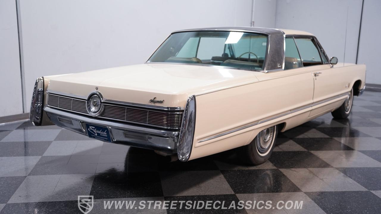 1967 Chrysler Imperial Crown