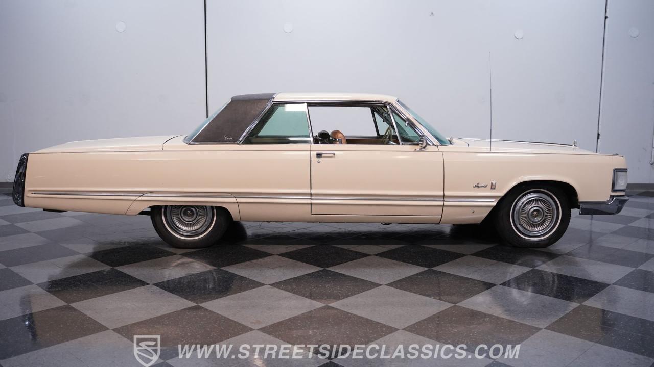 1967 Chrysler Imperial Crown