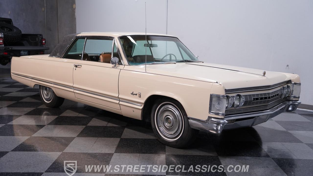 1967 Chrysler Imperial Crown