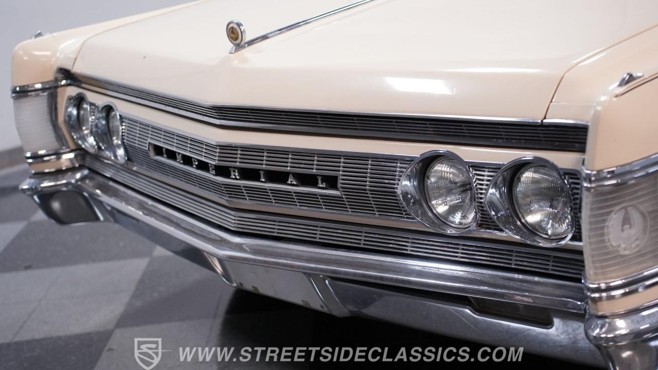 1967 Chrysler Imperial Crown