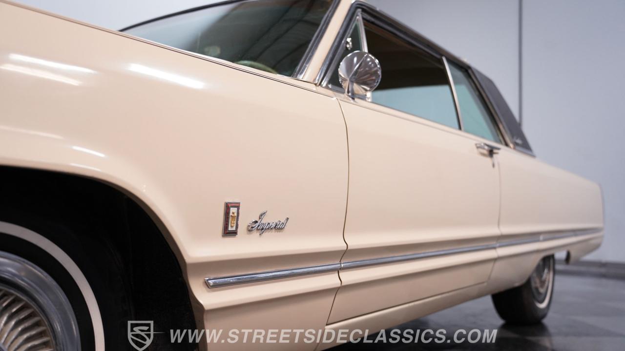 1967 Chrysler Imperial Crown