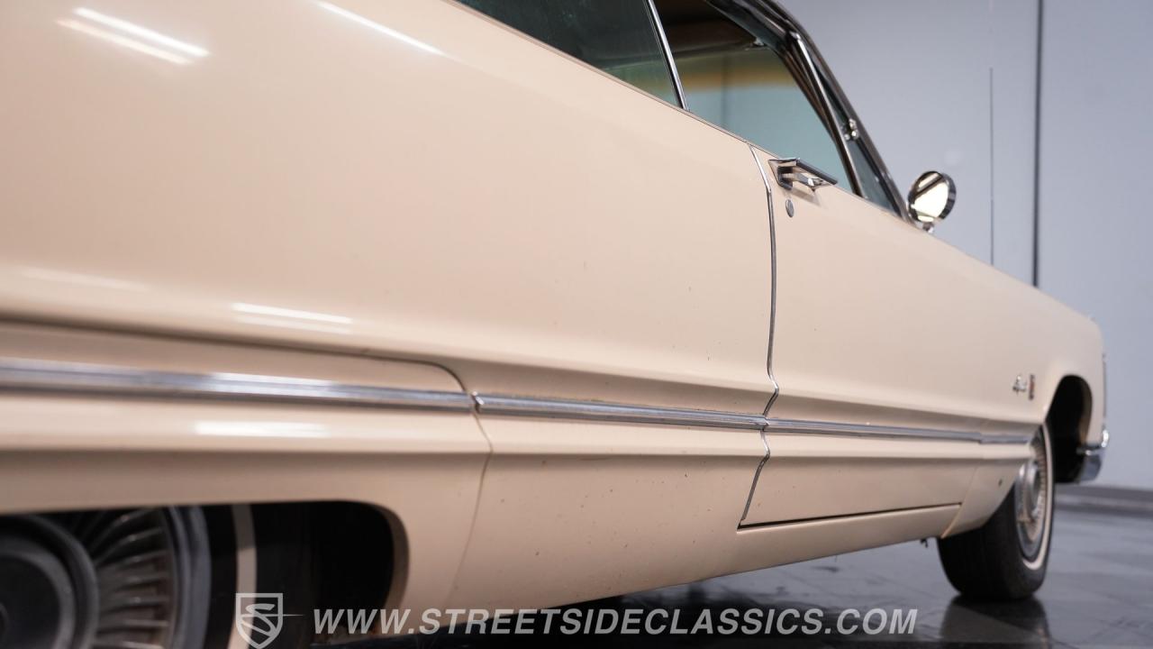 1967 Chrysler Imperial Crown
