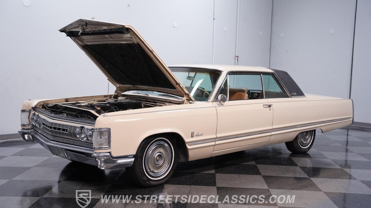 1967 Chrysler Imperial Crown