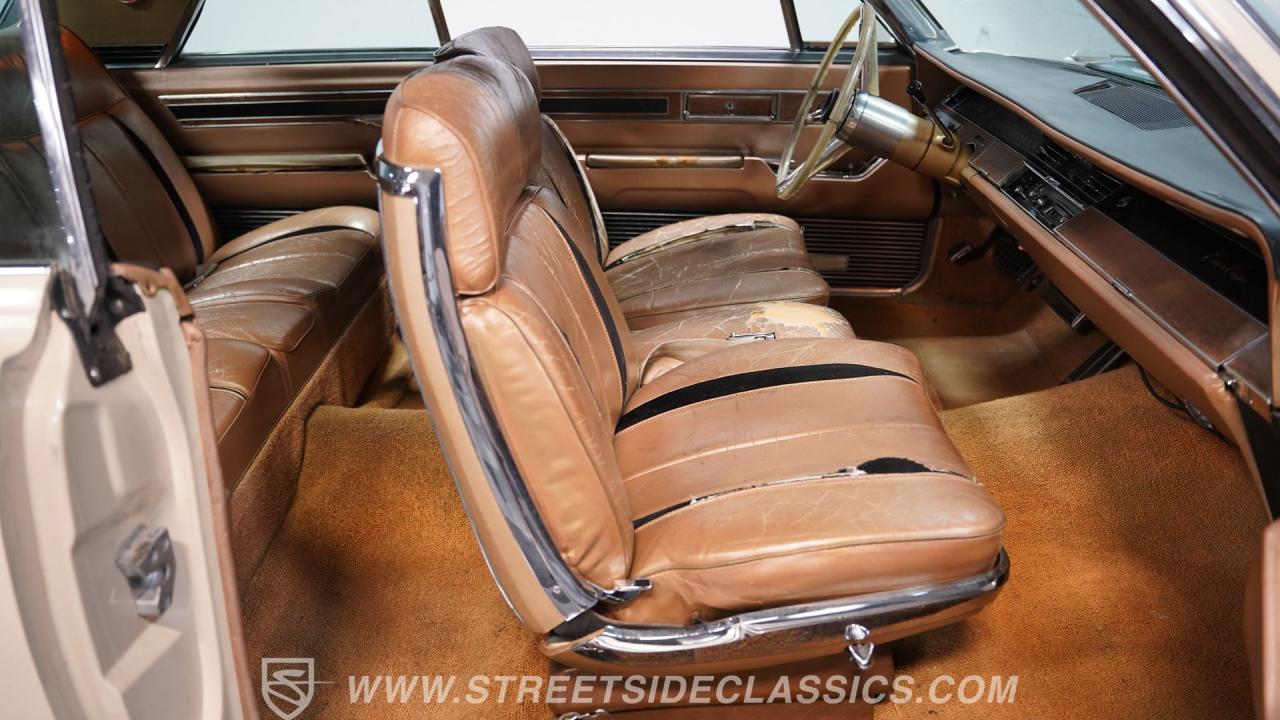 1967 Chrysler Imperial Crown