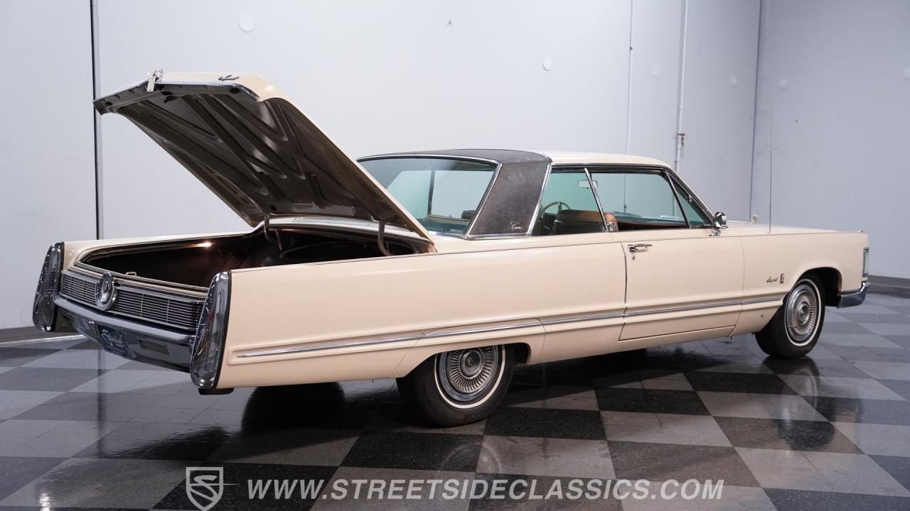 1967 Chrysler Imperial Crown