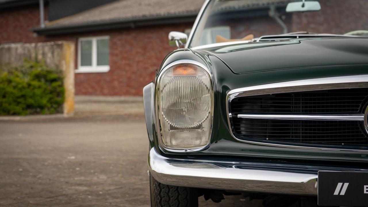1964 Mercedes - Benz 230 SL
