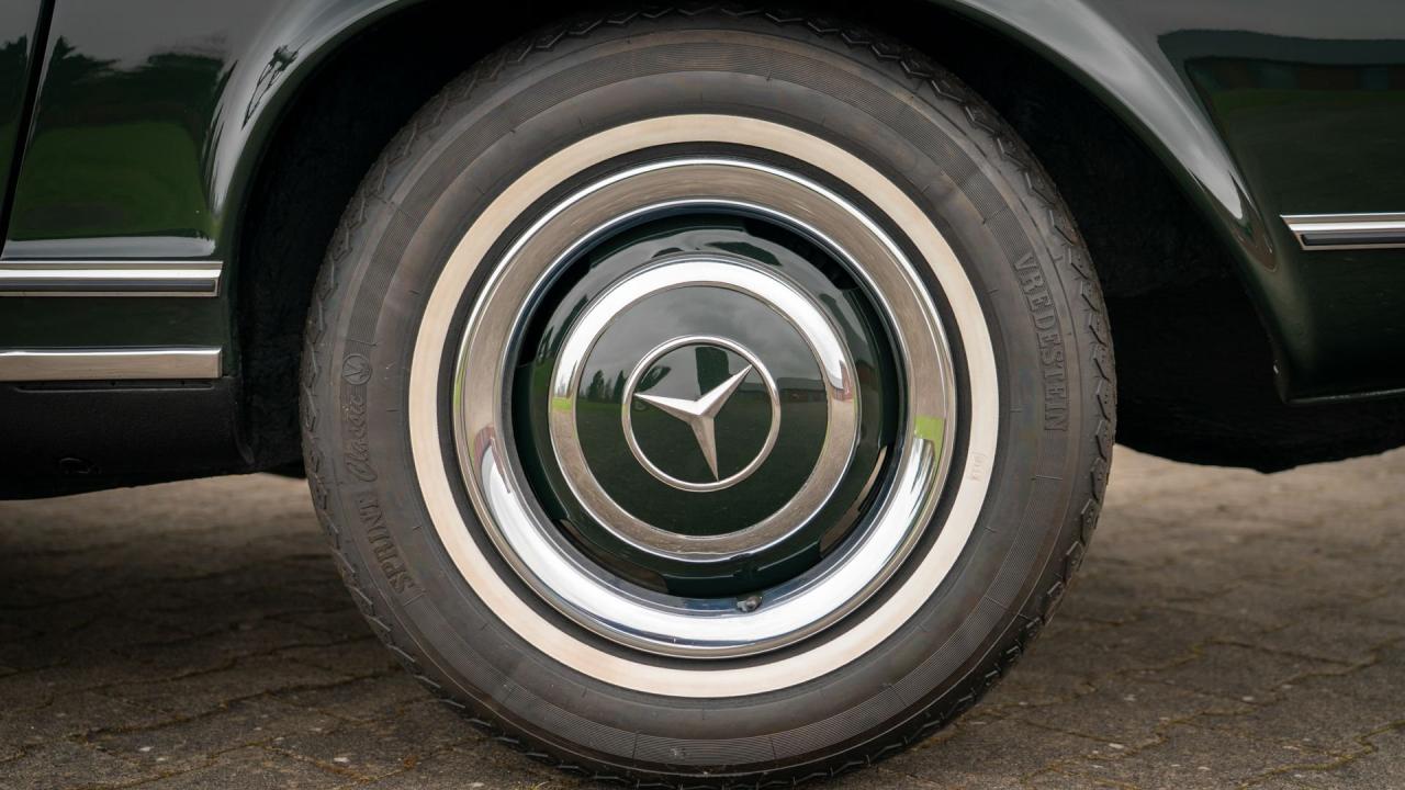 1964 Mercedes - Benz 230 SL