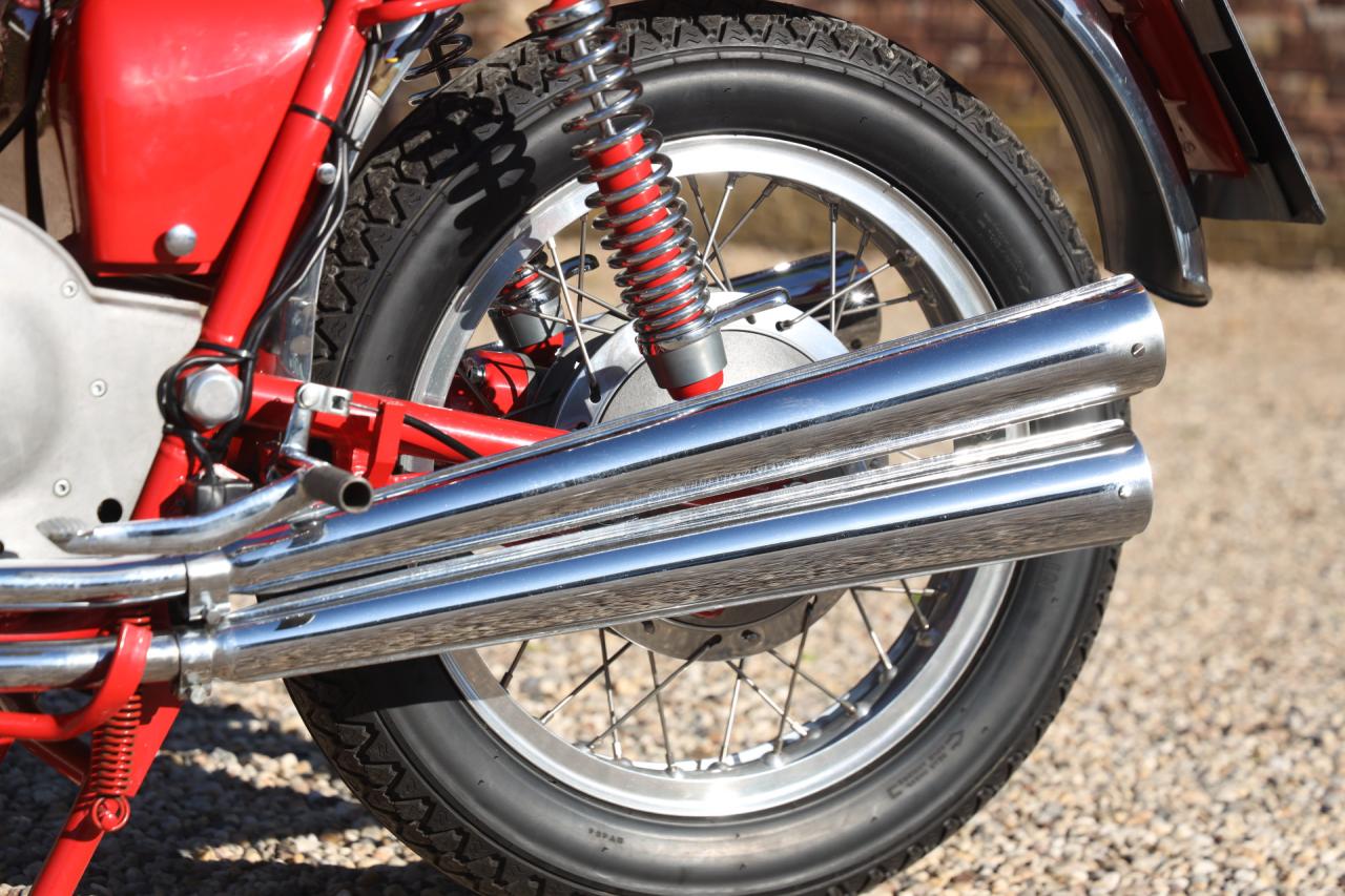 1971 MV Agusta 750 S &ldquo;The hand-built Superbike&rdquo;