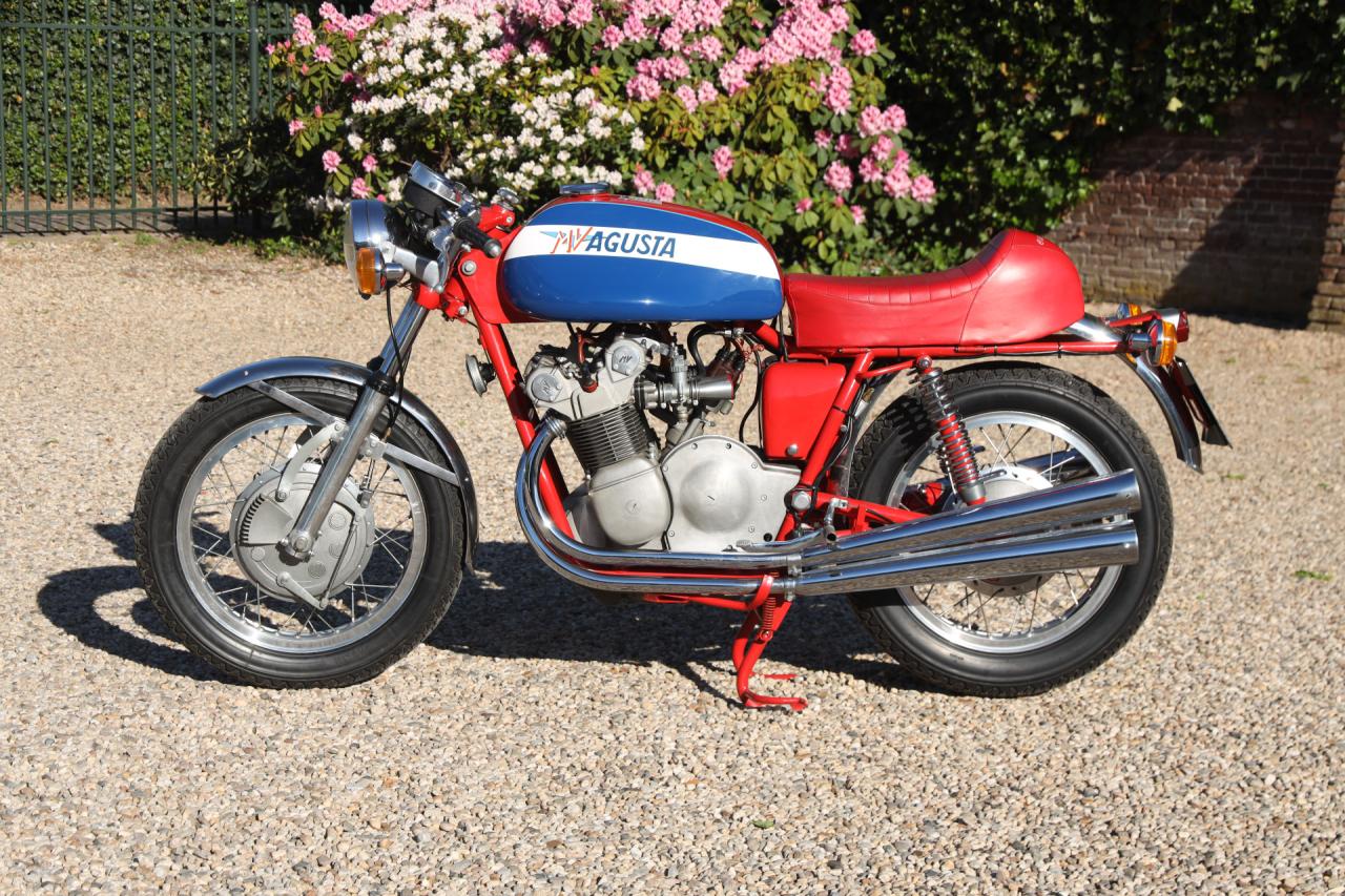 1971 MV Agusta 750 S &ldquo;The hand-built Superbike&rdquo;