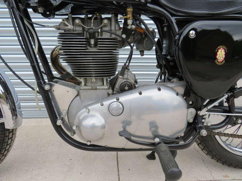 1959 BSA DBD34 GOLD STAR