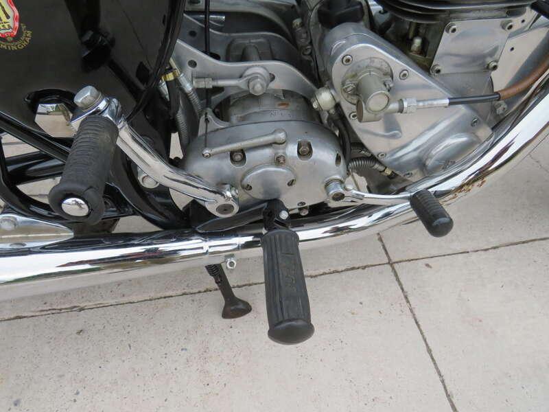 1959 BSA DBD34 GOLD STAR