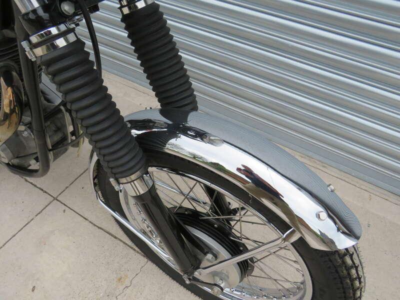 1959 BSA DBD34 GOLD STAR