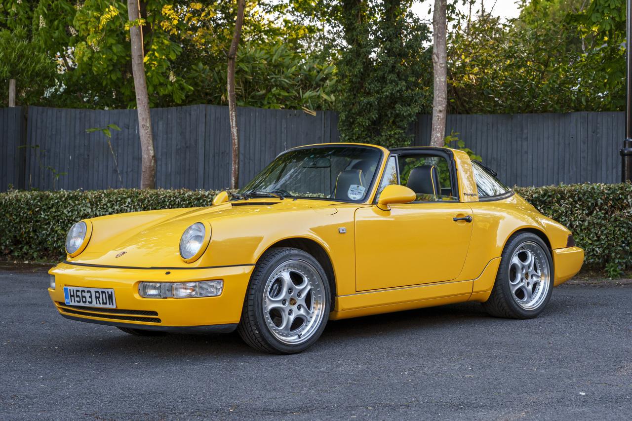 1991 Porsche 911 (964) Carrera 2 Targa