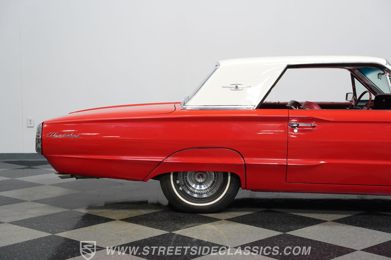 1965 Ford Thunderbird