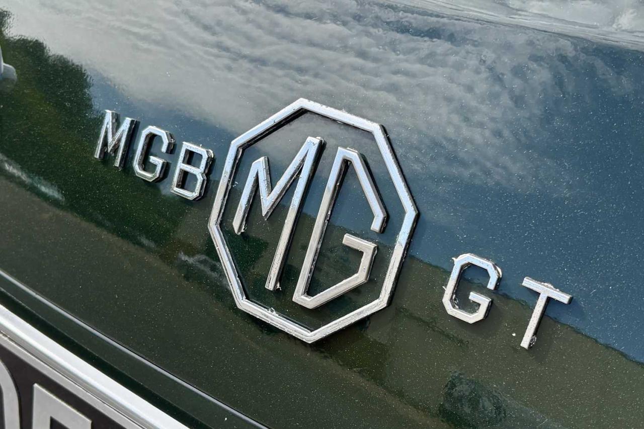 1969 MG B GT