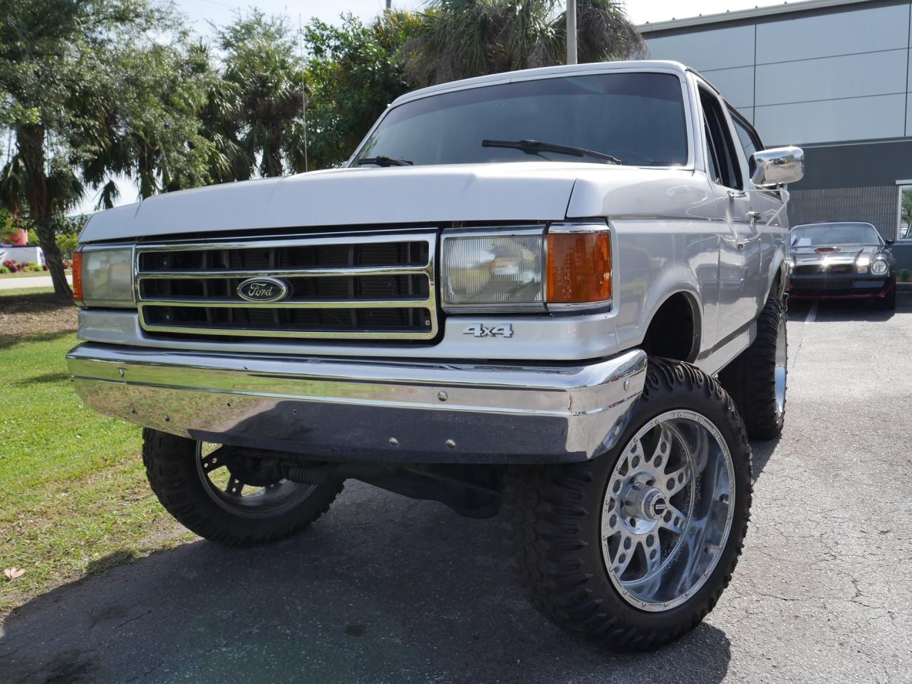 1990 Ford Bronco XLT 4X4