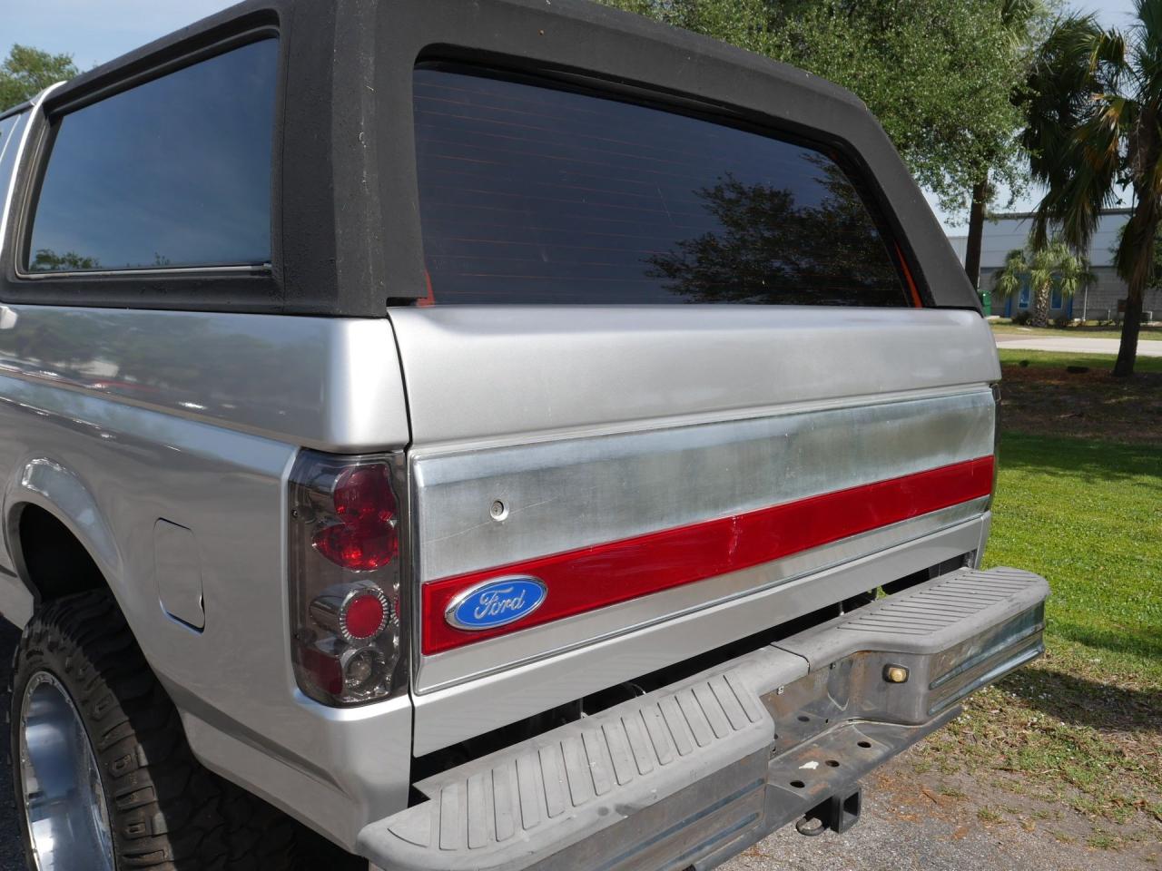 1990 Ford Bronco XLT 4X4