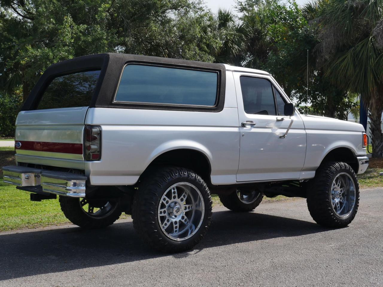 1990 Ford Bronco XLT 4X4