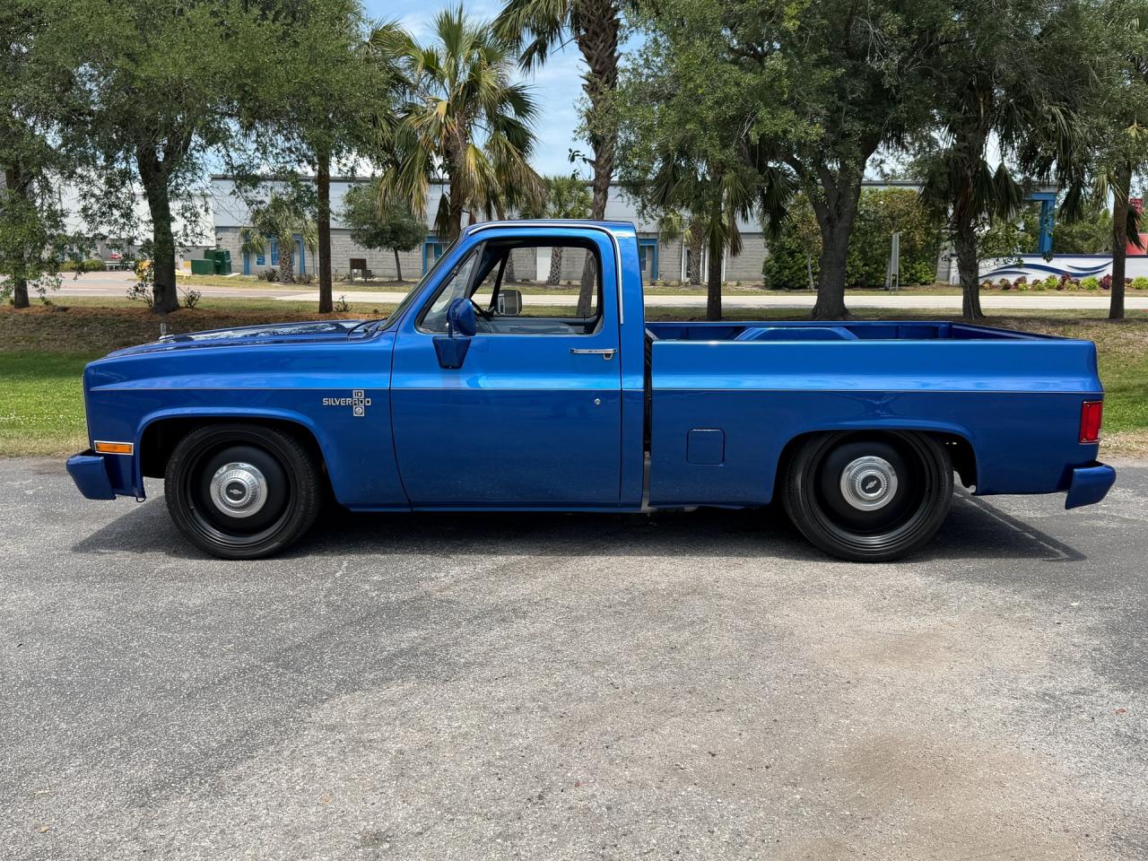 1986 Chevrolet Silverado C/K10 Short Bed Restomod