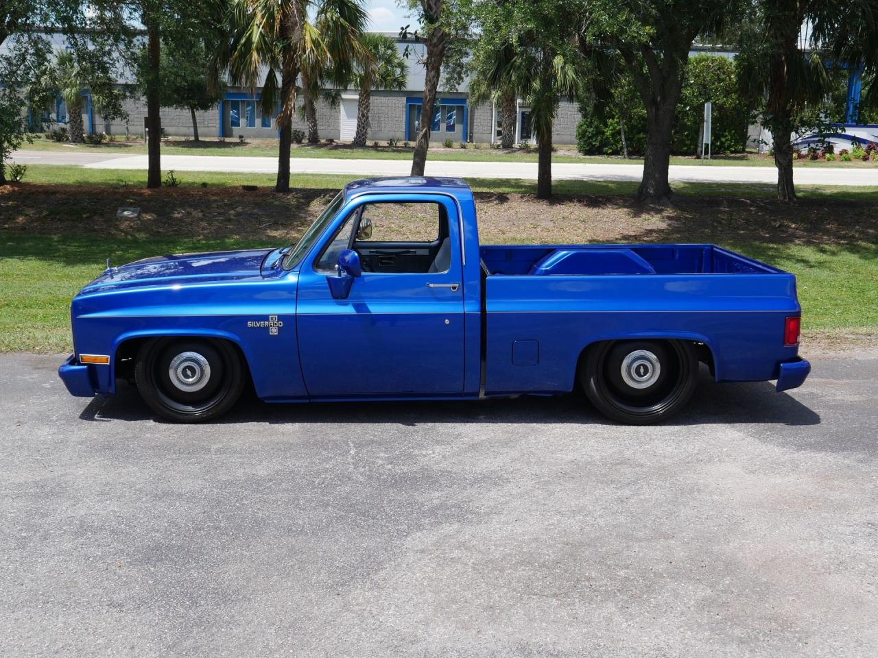 1986 Chevrolet Silverado C/K10 Short Bed Restomod