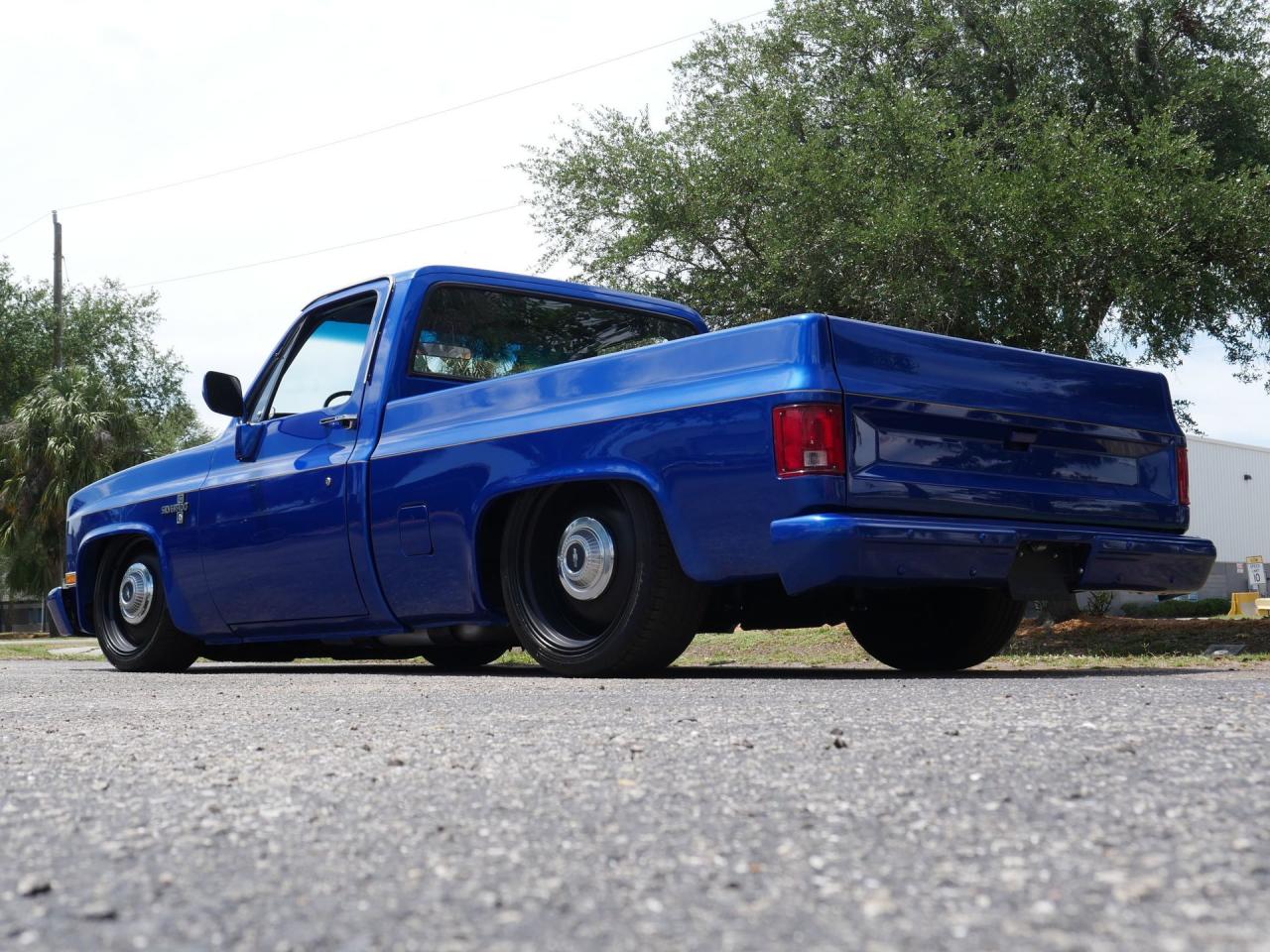 1986 Chevrolet Silverado C/K10 Short Bed Restomod