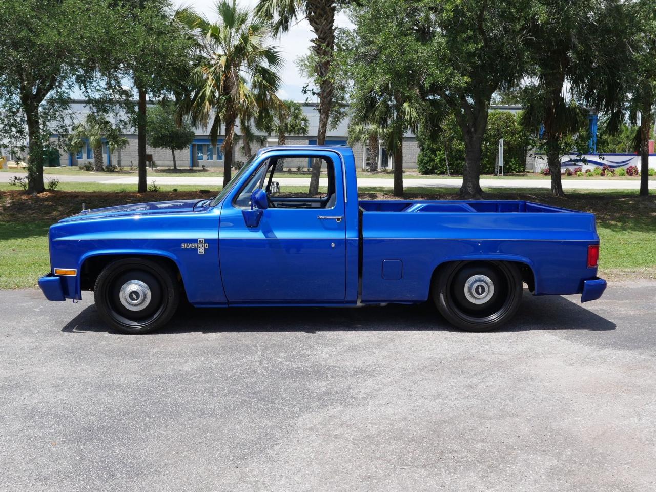 1986 Chevrolet Silverado C/K10 Short Bed Restomod
