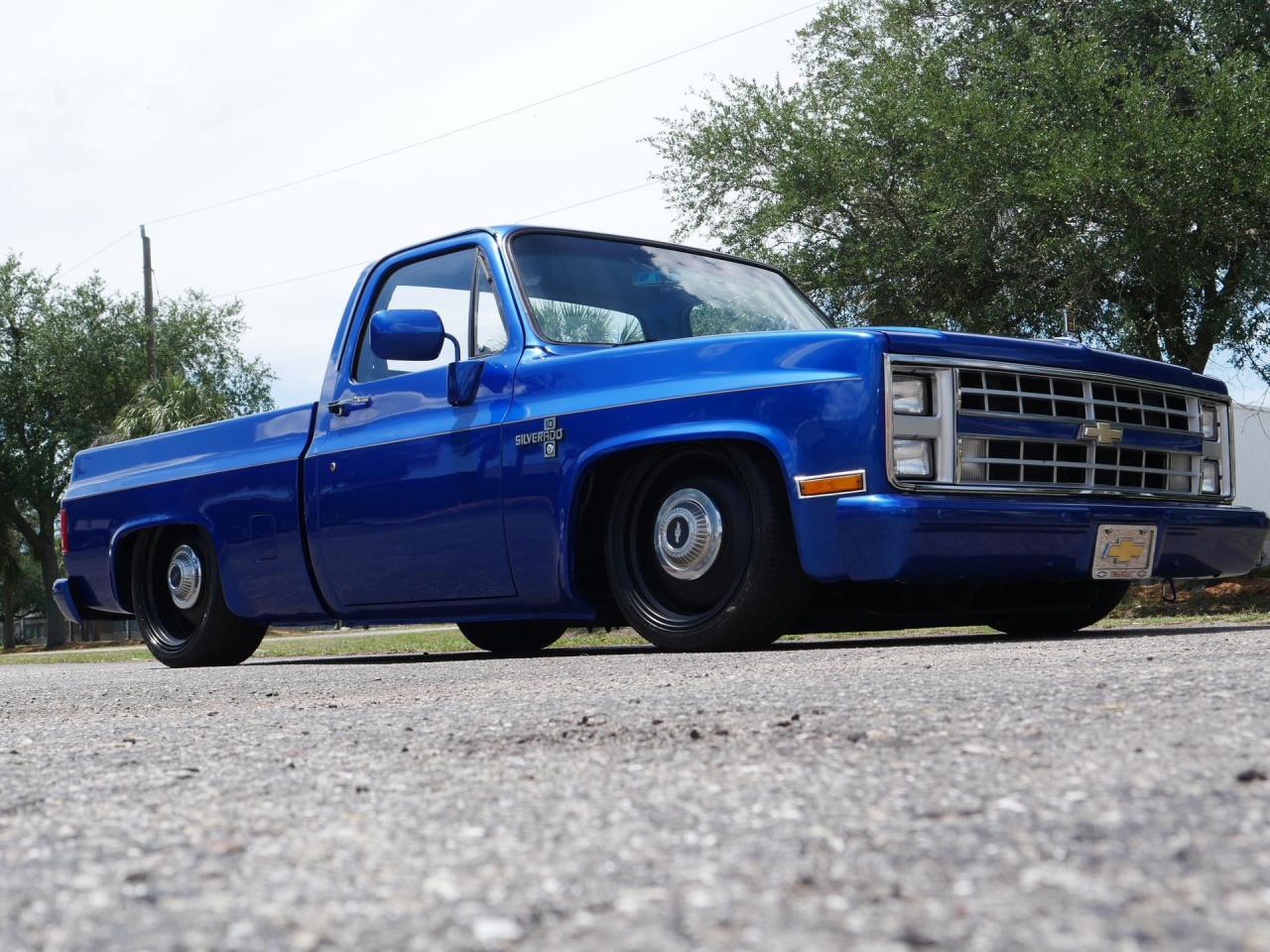 1986 Chevrolet Silverado C/K10 Short Bed Restomod