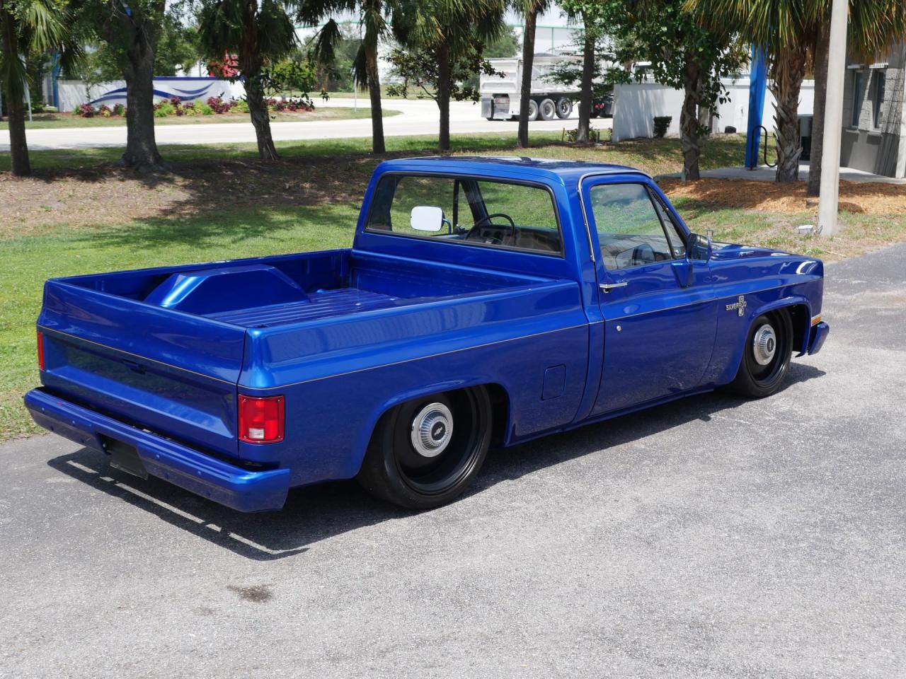 1986 Chevrolet Silverado C/K10 Short Bed Restomod